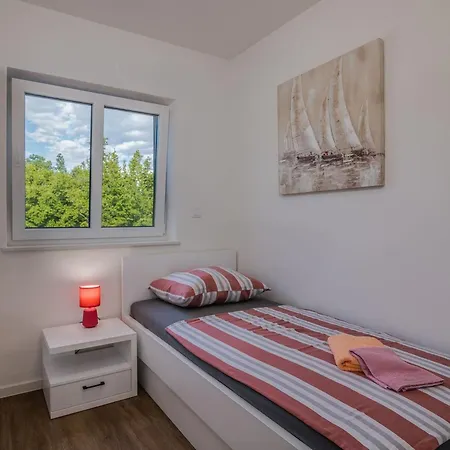 Apartamento Martina 3 By Interhome Malinska