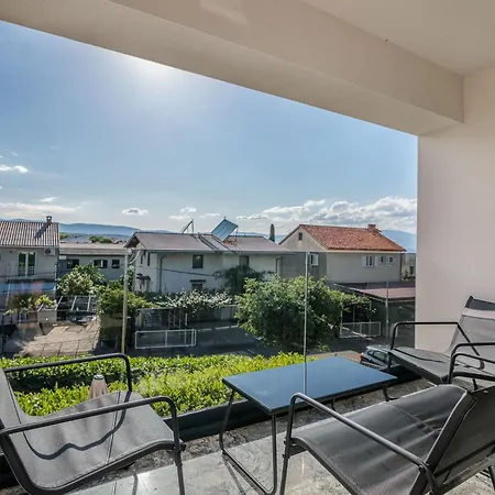 Martina 3 By Interhome Apartment Malinska