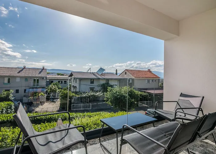 Martina 3 By Interhome Διαμέρισμα Malinska